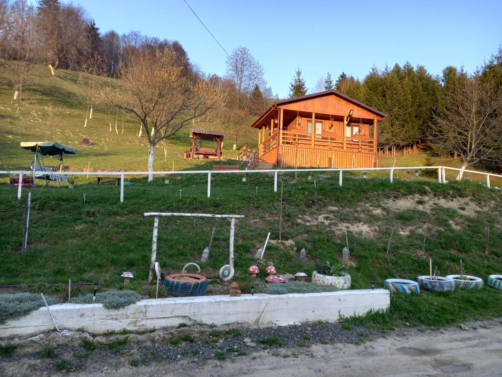 Casa Geanina Panzió Kolibica Kültér fotó