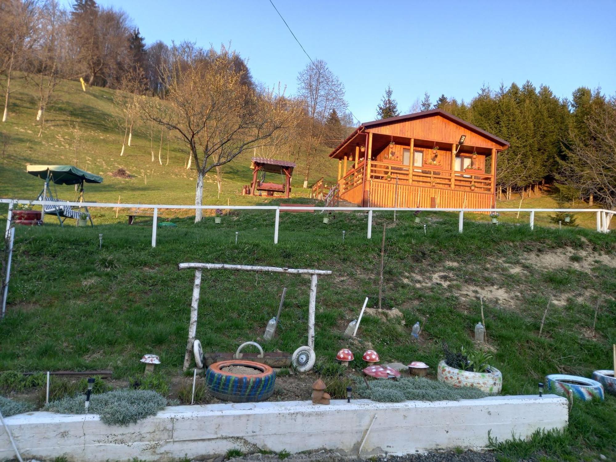 Casa Geanina Panzió Kolibica Kültér fotó